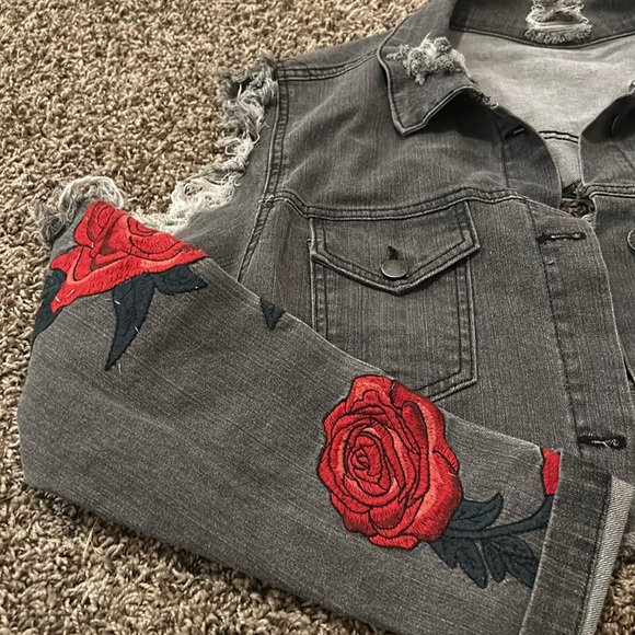 Destroyed Denim and Roses - Picture 2 of 4